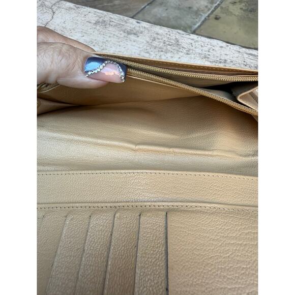 CHANEL CAVIAR LEATHER WALLET IN BEIGE - Picture 10 of 10